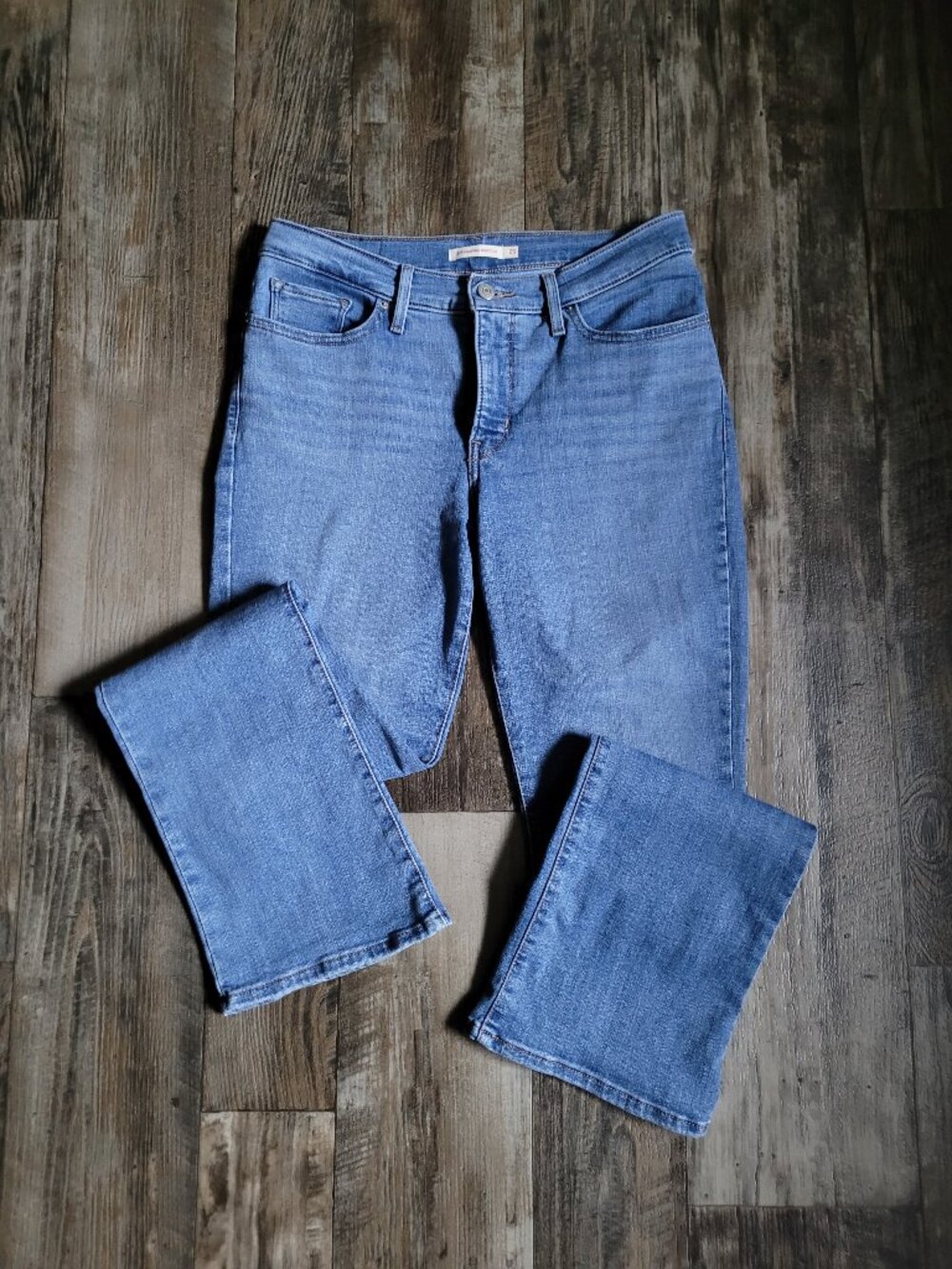 Levi's 315 Shaping Bootcut Jeans